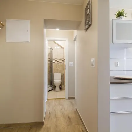 Udanypobyt Apartament Na Rowni Lägenhet