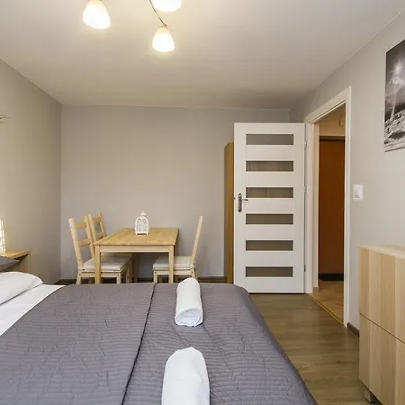 Lägenhet Udanypobyt Apartament Na Rowni